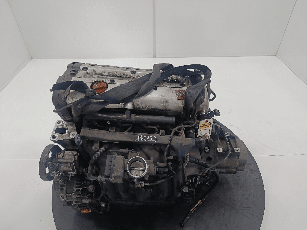 Двигатель к Citroen C5 1 (01-04)