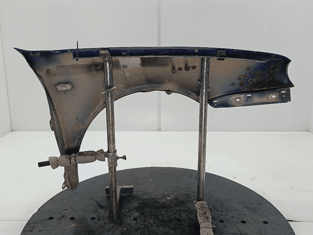 Крыло переднее левое к Volkswagen Golf 4 (97-06)