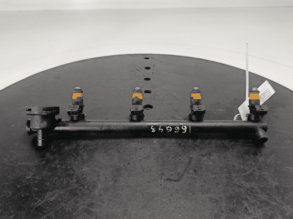 Топливная рампа к Renault Clio 2 Рестайлинг (01-03)