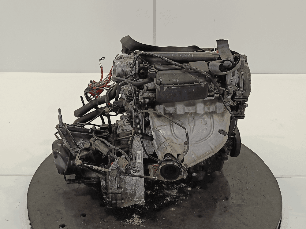 Двигатель к Renault Scenic 2 (03-06)