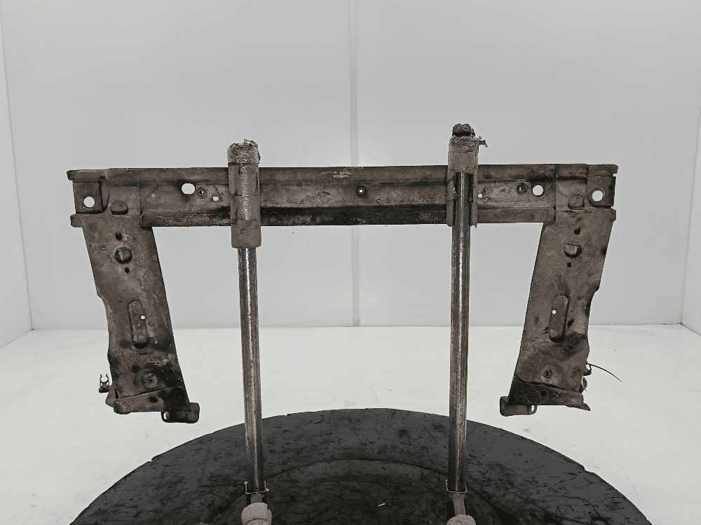 ΠΠ°Π»ΠΊΠ° ΠΏΠΎΠ΄ ΡΠ°Π΄ΠΈΠ°ΡΠΎΡ ΠΊ Renault Scenic 2 (03-06)