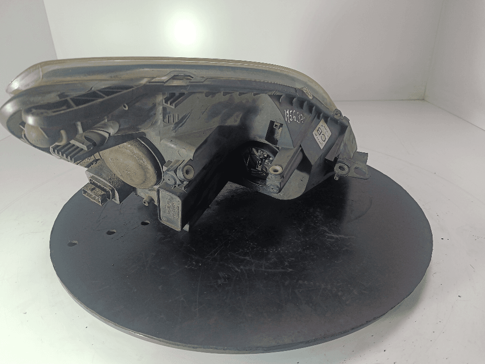 Фара левая к Opel Zafira B (05-10)