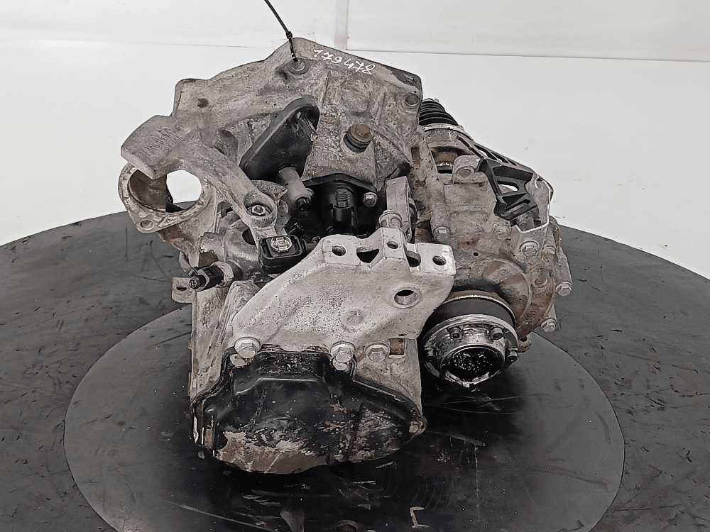 КПП механическая (МКПП) к Volkswagen Golf 5 (03-09)
