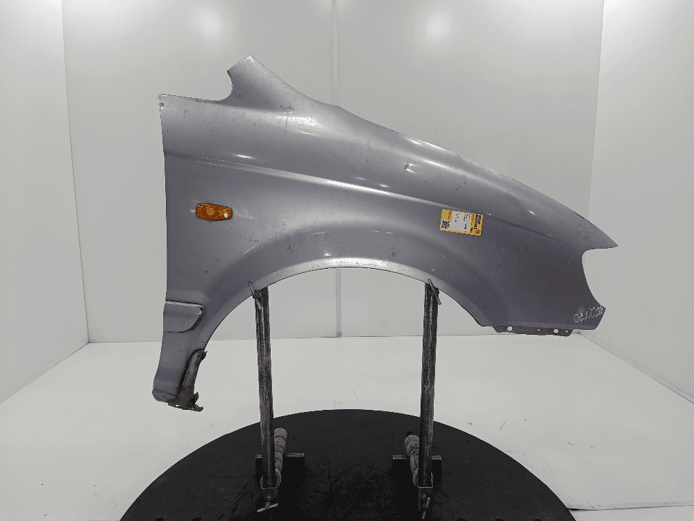 Крыло переднее правое к Hyundai Trajet (00-04)