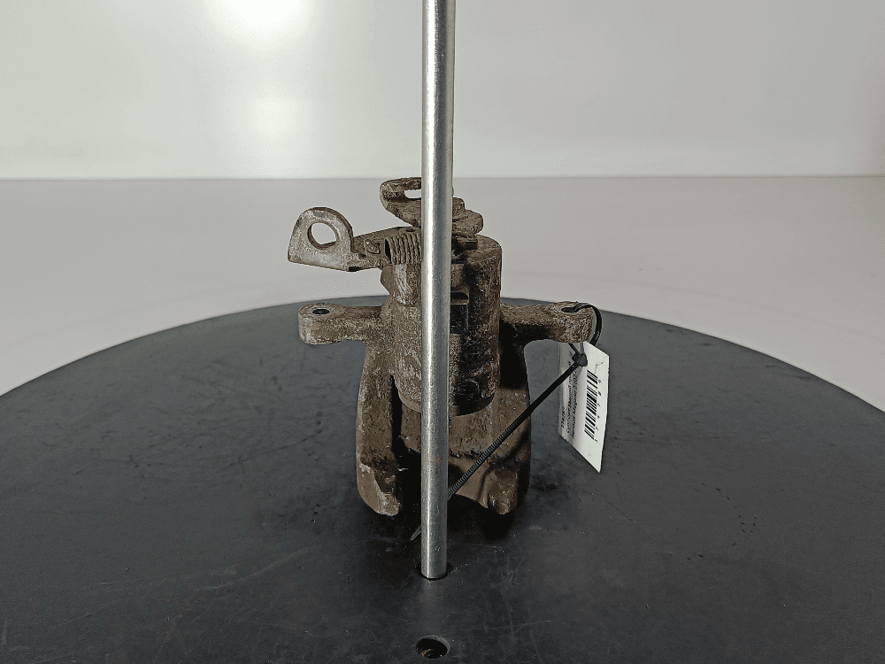 Суппорт задний правый к Renault Megane 2 (02-06)