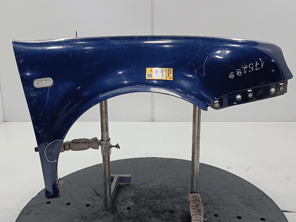 Крыло переднее правое к Volkswagen Golf 4 (97-06)
