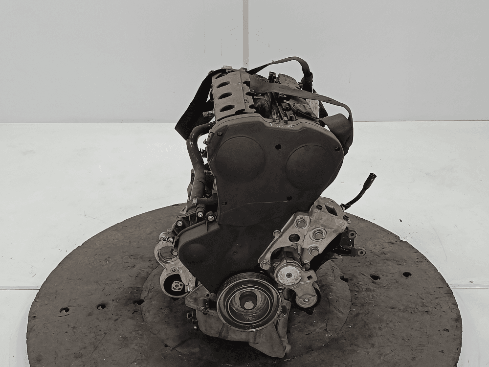 Двигатель к Peugeot 307 (01-05)