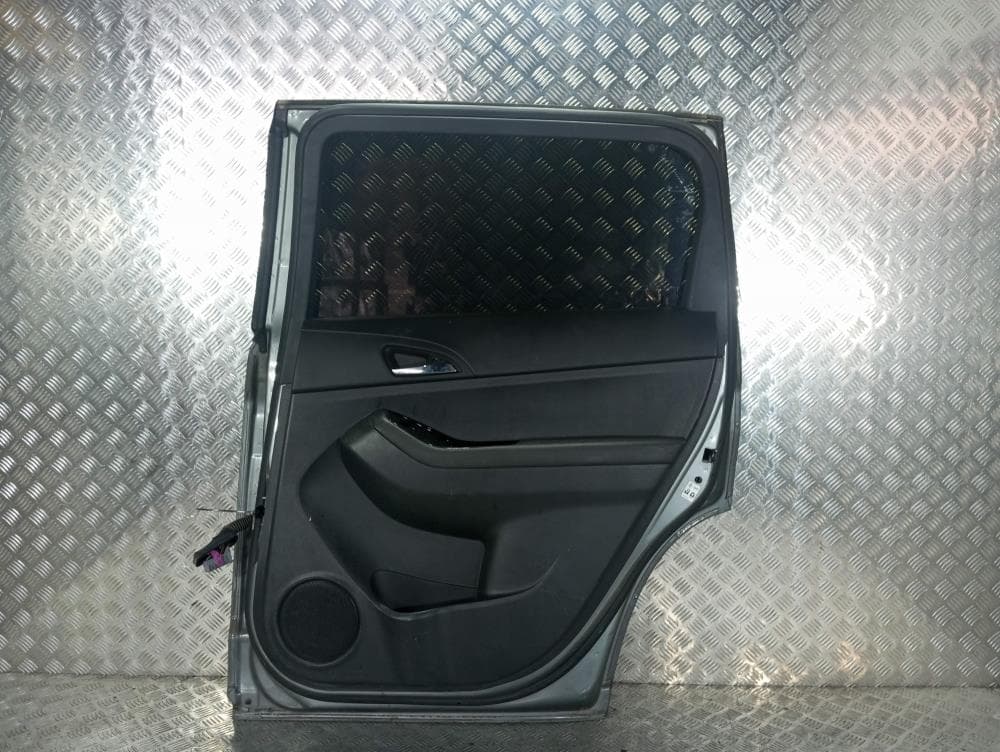 Дверь задняя правая к Chevrolet Orlando 1 (10-18)
