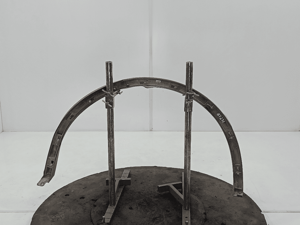 Молдинг крыла заднего правого к Volkswagen Touareg 3 (18-24)