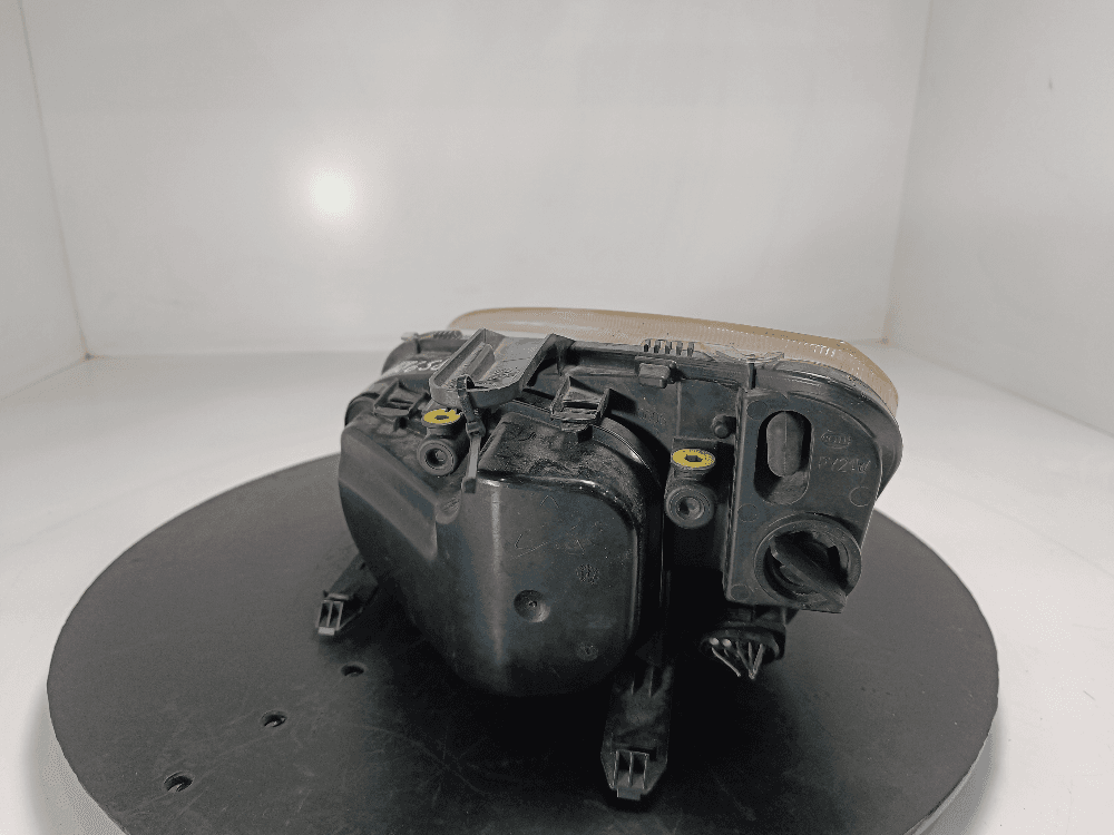 Фара правая к Ford C-Max 1 (03-07)