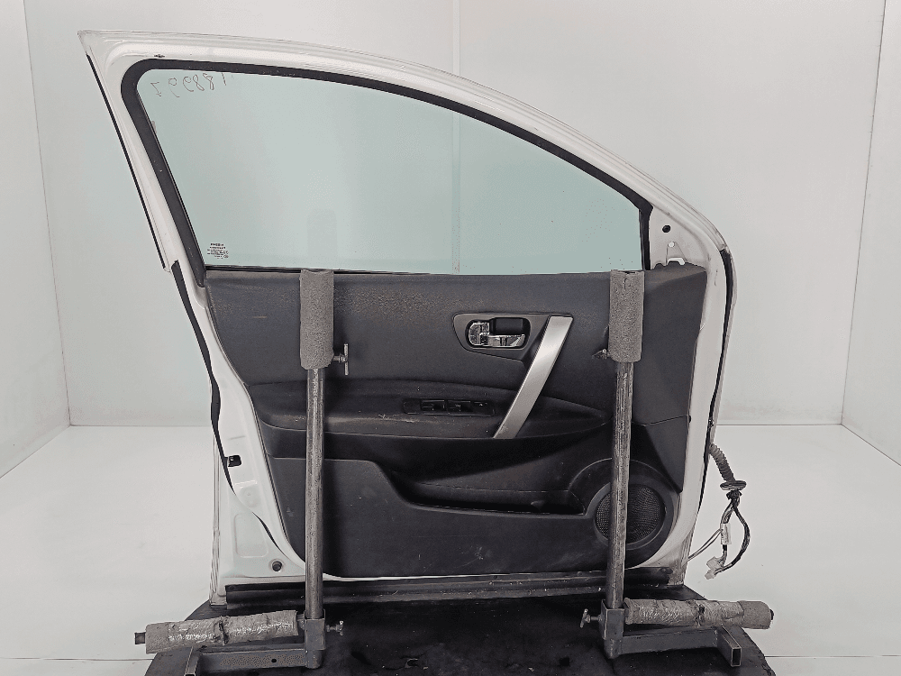 Дверь передняя левая к Nissan Qashqai 1 (07-10)