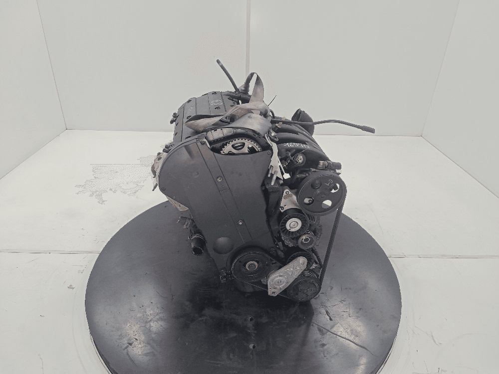 Двигатель к Peugeot 406 (95-99)