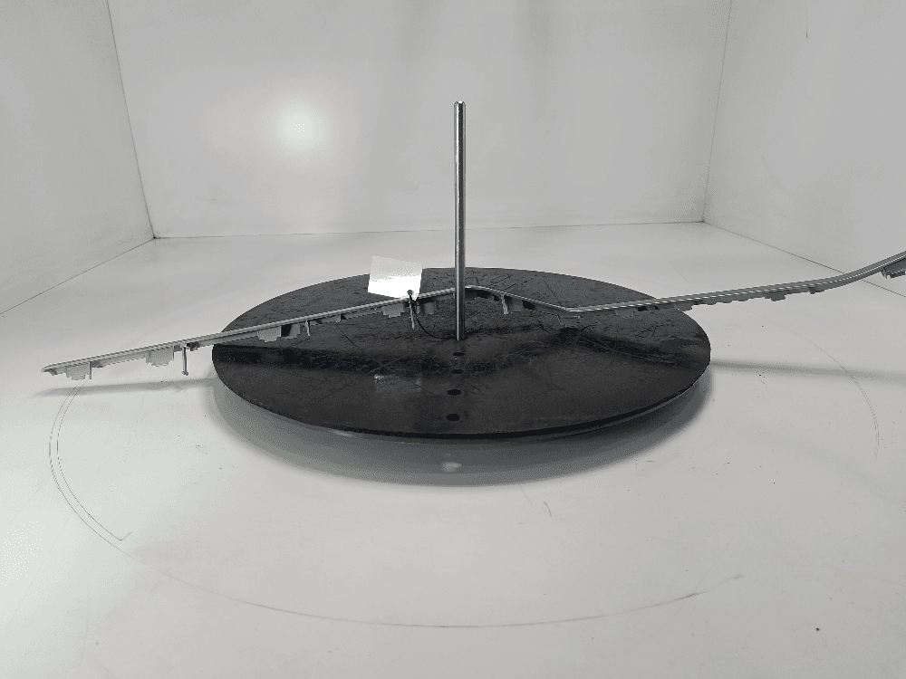 ΠΠ°ΠΊΠ»Π°Π΄ΠΊΠ° Π΄Π΅ΠΊΠΎΡΠ°ΡΠΈΠ²Π½Π°Ρ Π½Π° ΡΠΎΡΠΏΠ΅Π΄ΠΎ ΠΊ Volkswagen Touareg 3 (18-24)