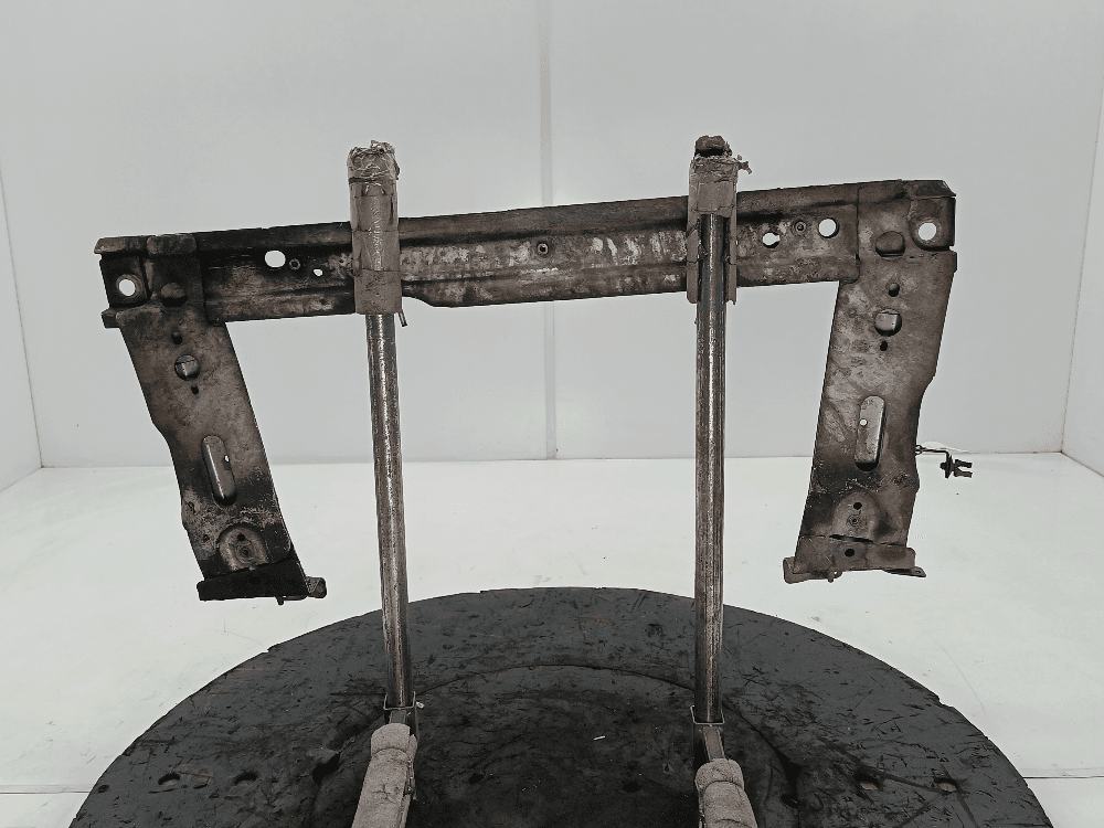 ΠΠ°Π»ΠΊΠ° ΠΏΠΎΠ΄ ΡΠ°Π΄ΠΈΠ°ΡΠΎΡ ΠΊ Renault Scenic 2 Π Π΅ΡΡΠ°ΠΉΠ»ΠΈΠ½Π³ (06-09)