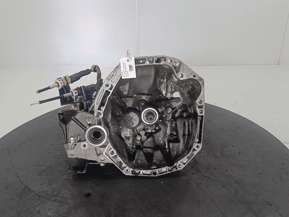 КПП механическая (МКПП) к Nissan Micra K12 (02-10)