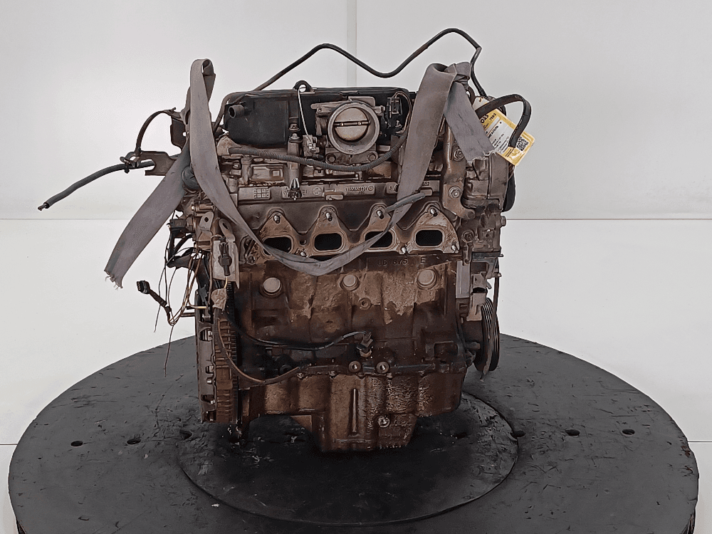 Двигатель к Renault Laguna 2 (01-05)