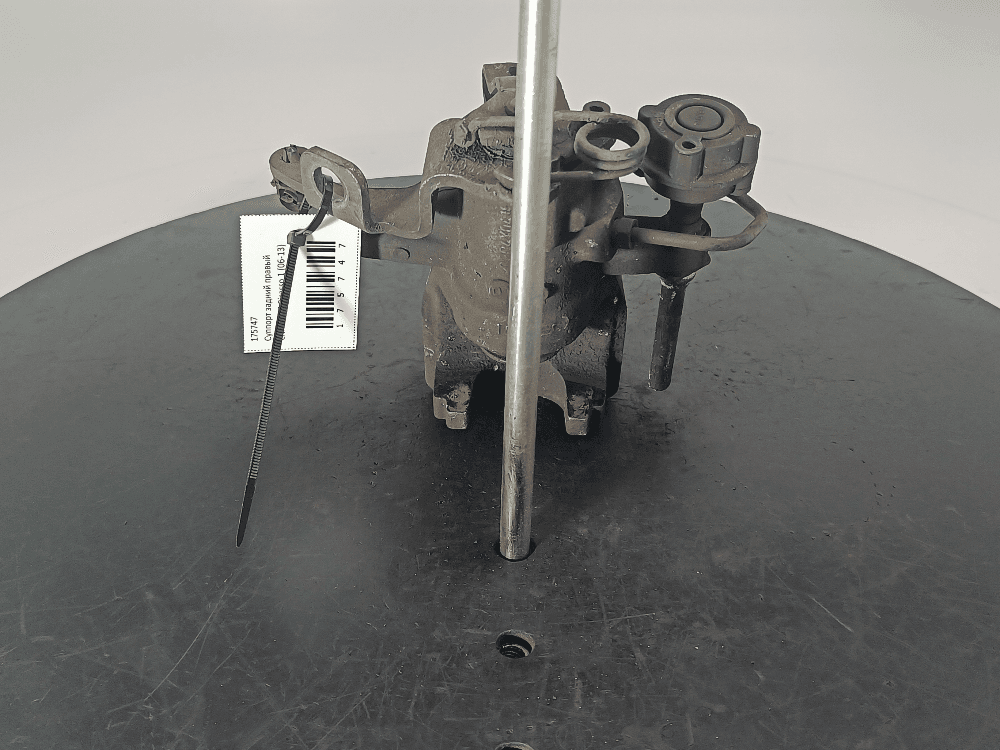 Суппорт задний правый к Citroen C4 Picasso 1 (06-13)