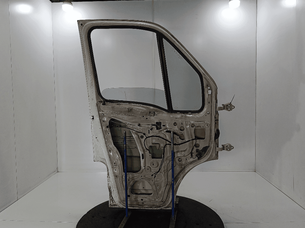 Дверь передняя левая к Iveco Daily 4 (06-11)