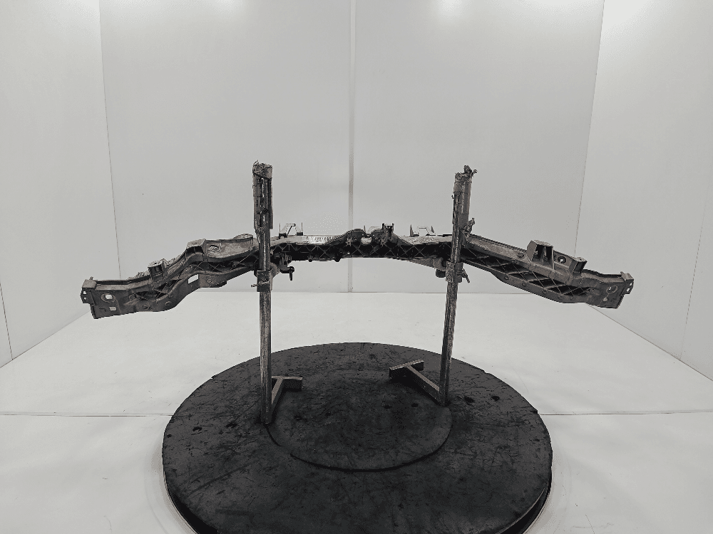 Передняя панель крепления облицовки (телевизор) к Ford C-Max 1 (03-07)