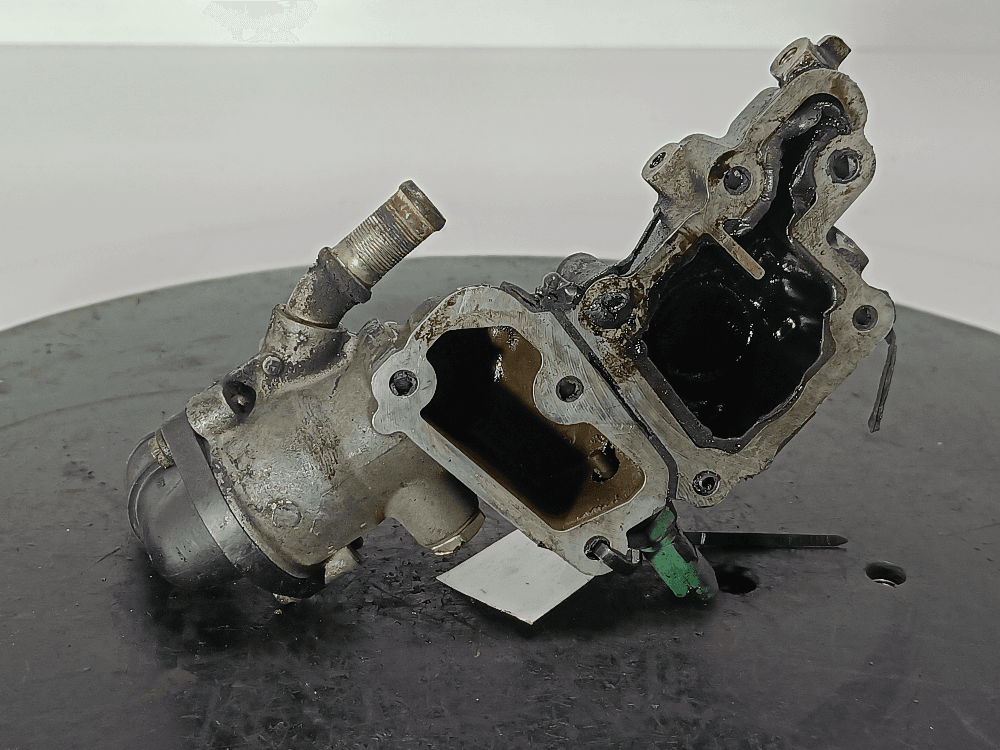 Корпус термостата к Citroen C3 1 Рестайлинг (06-10)