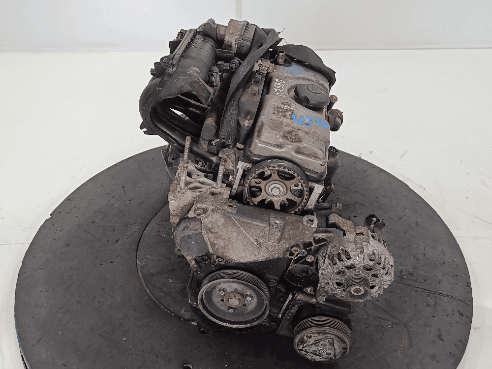 Двигатель к Peugeot 206 1 (98-03)