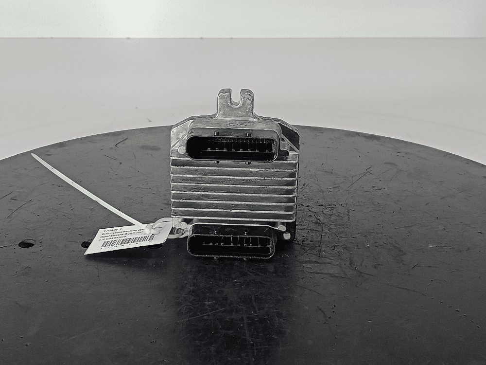 Блок управления двигателем к Opel Vectra B (95-99)