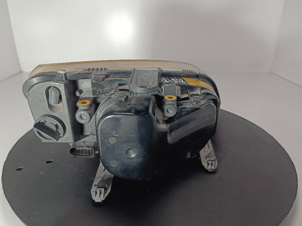 Фара левая к Ford C-Max 1 (03-07)