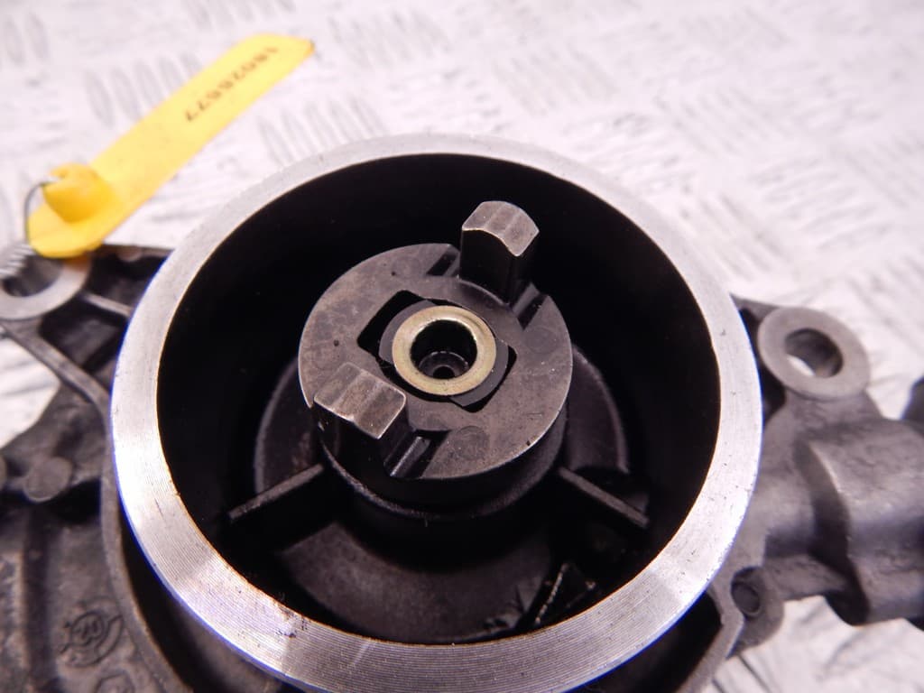 Насос вакуумный к BMW 3 E46 (97-03)