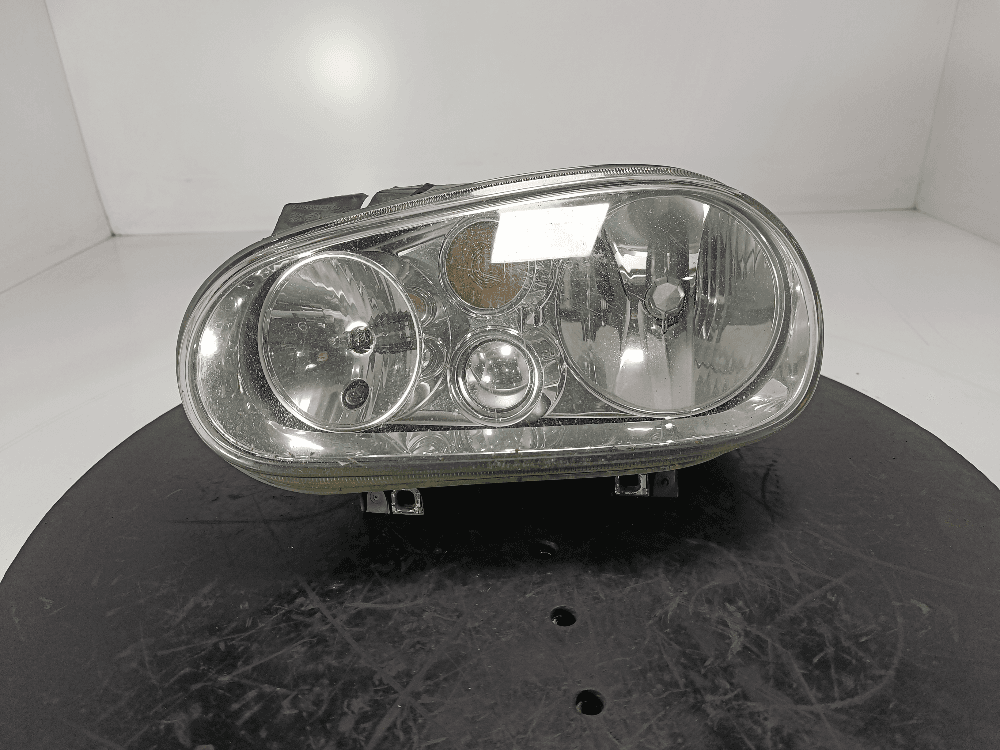 Фара левая к Volkswagen Golf 4 (97-06)