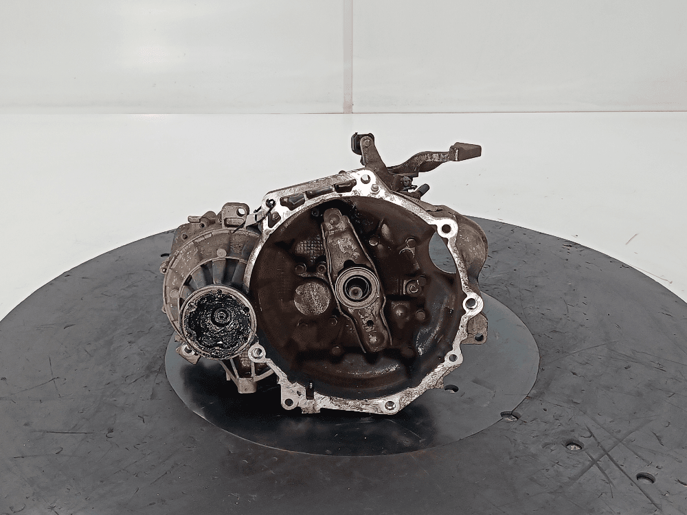 КПП механическая (МКПП) к Volkswagen Golf 5 (03-09)