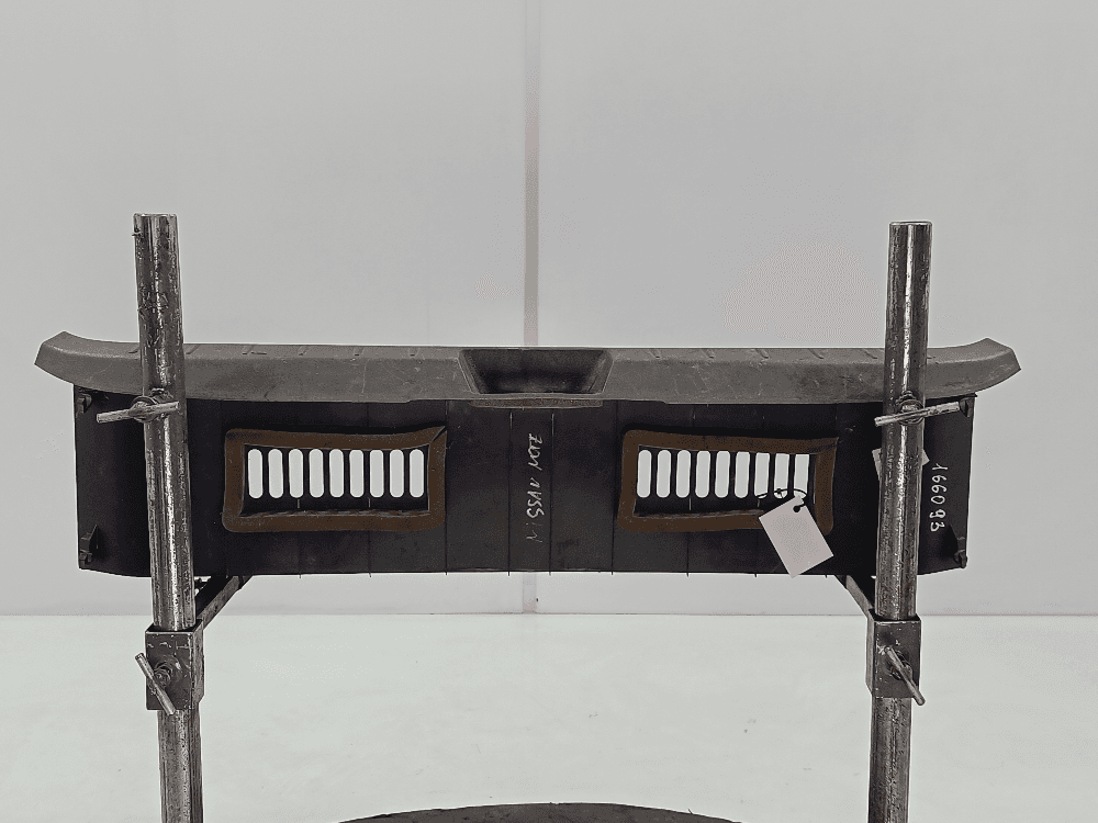 Накладка внутренняя на заднюю панель кузова к Nissan  Note E11 Рестайлинг (09-14)