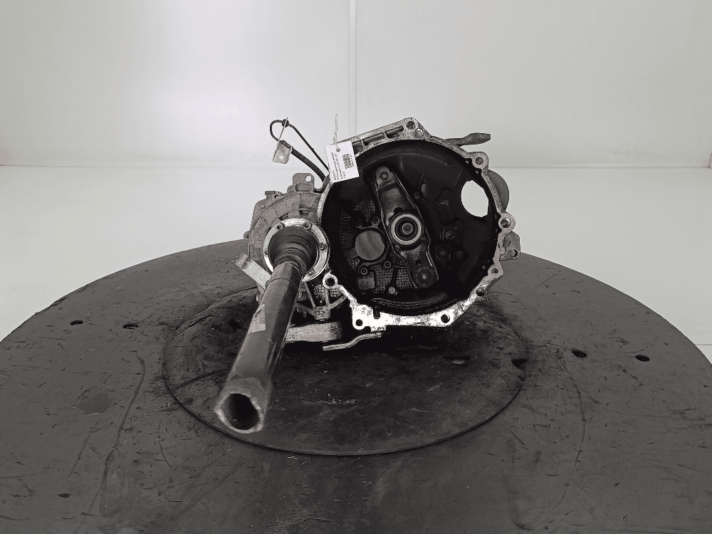 КПП механическая (МКПП) к Volkswagen Golf 5 (03-09)
