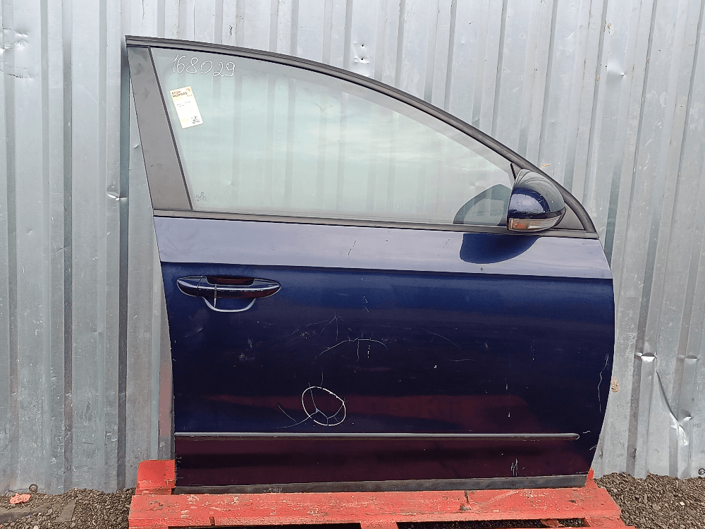 Дверь передняя правая к Volkswagen Passat B6 (05-10)