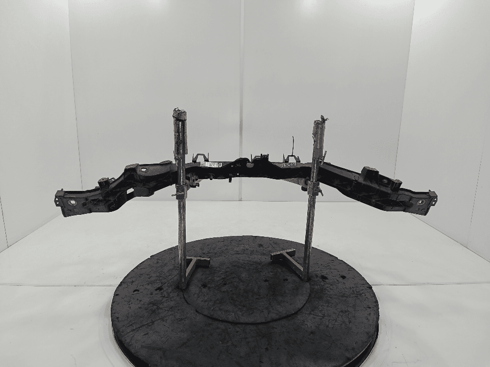 Передняя панель крепления облицовки (телевизор) к Ford C-Max 1 (03-07)