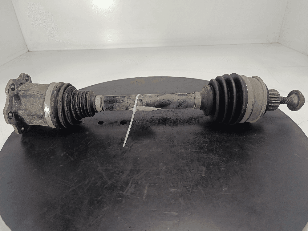Полуось передняя левая (приводной вал, ШРУС) к Volkswagen Touareg 3 (18-24)