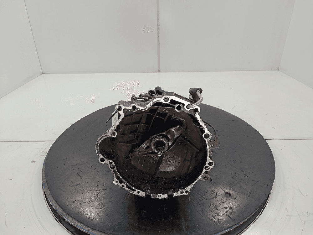 КПП механическая (МКПП) к Audi A4 B6 (01-05)