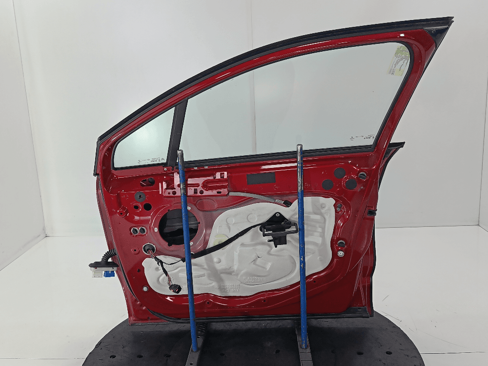 Дверь передняя правая к Citroen C4 2 (10-16)