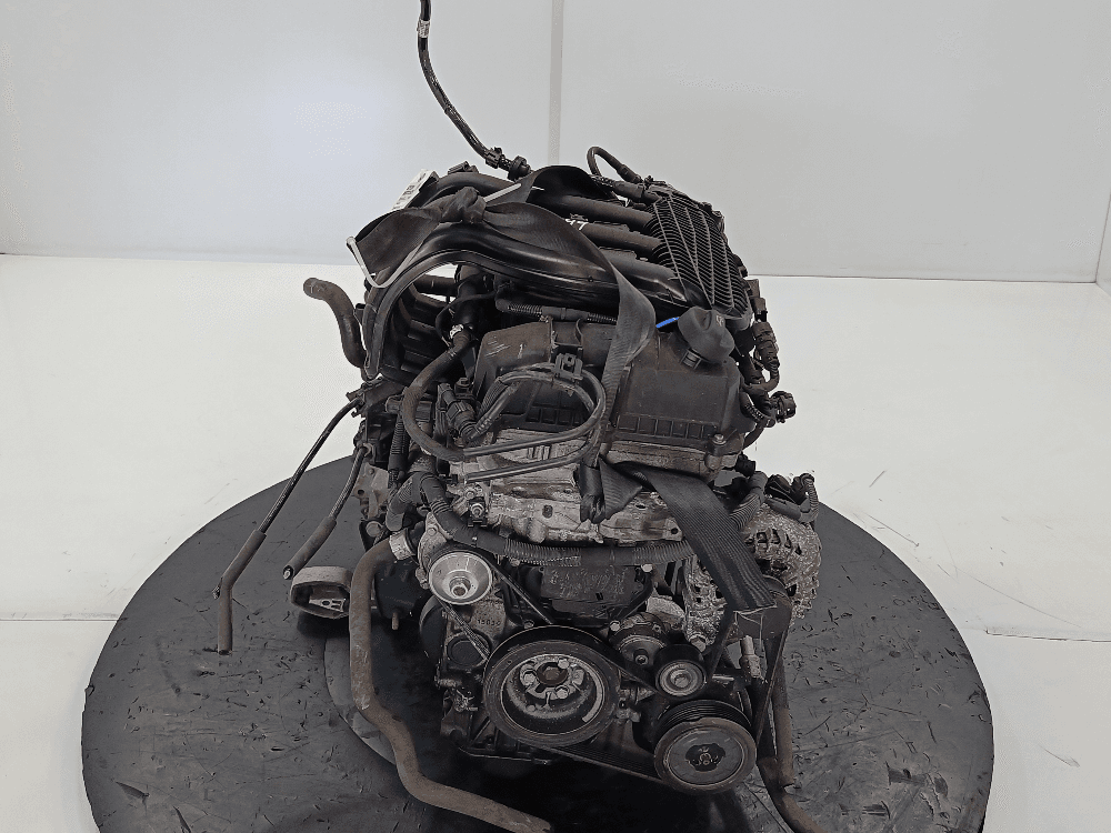 Двигатель к Peugeot 208 1 (12-15)