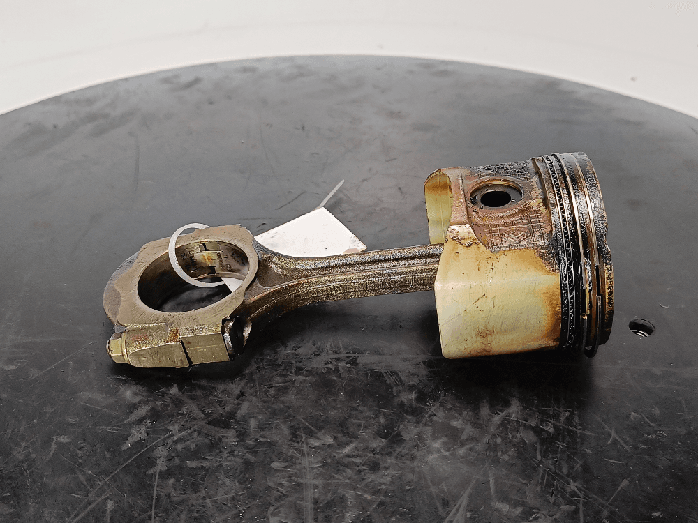 Поршень к Renault Clio 2 Рестайлинг (01-03)