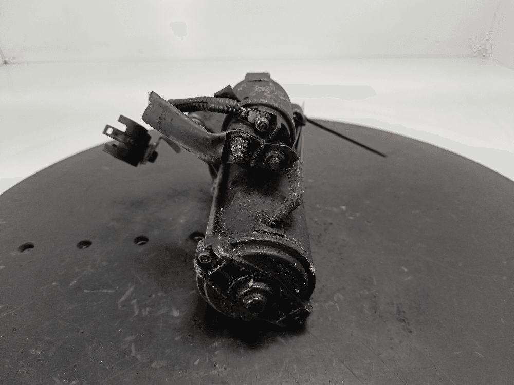 Стартер к Renault Trafic 2 (01-06)