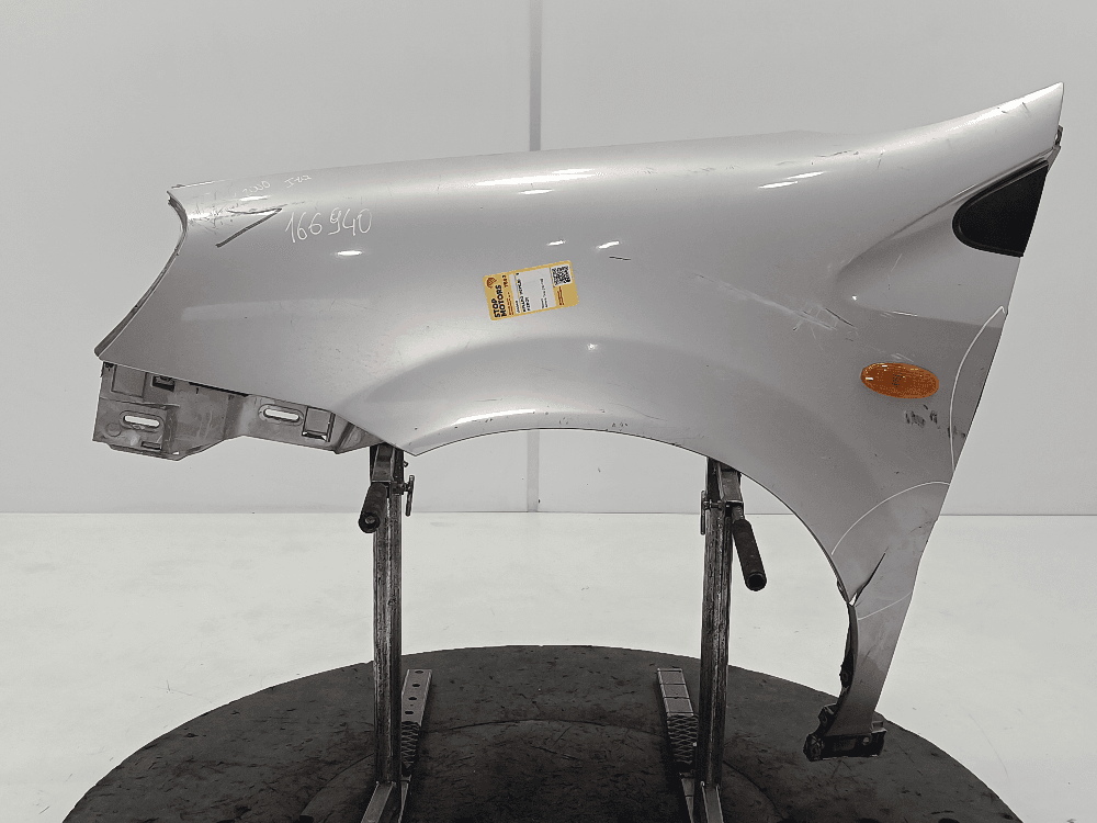 Крыло переднее левое к Nissan Almera Tino (00-06)