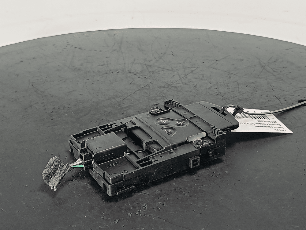 Замок зажигания к Renault Megane 3 (08-14)