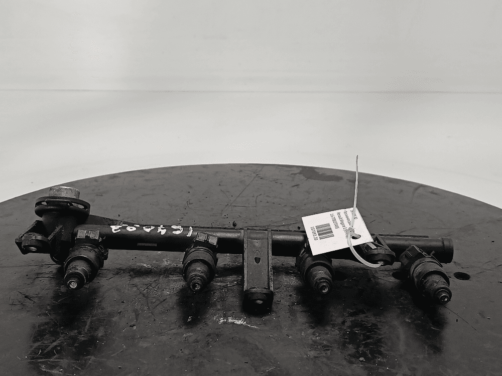 Π’ΠΎΠΏΠ»ΠΈΠ²Π½Π°Ρ ΡΠ°ΠΌΠΏΠ° ΠΊ Renault Megane 1 (95-99)