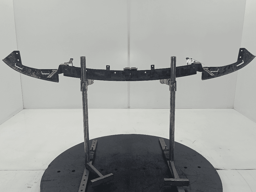 Передняя панель крепления облицовки (телевизор) к Hyundai Santa Fe SM (00-04)