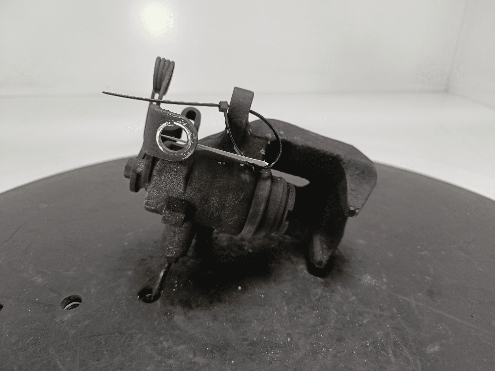 Суппорт задний правый к Peugeot 407 (04-11)