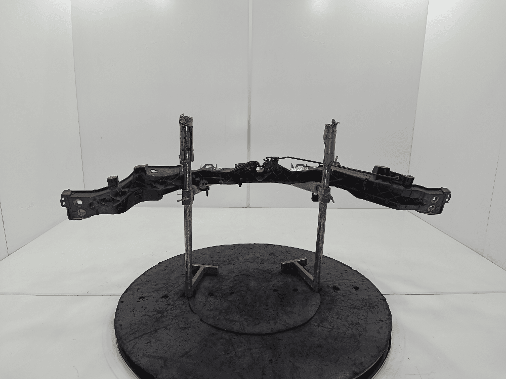 Передняя панель крепления облицовки (телевизор) к Ford C-Max 1 (03-07)