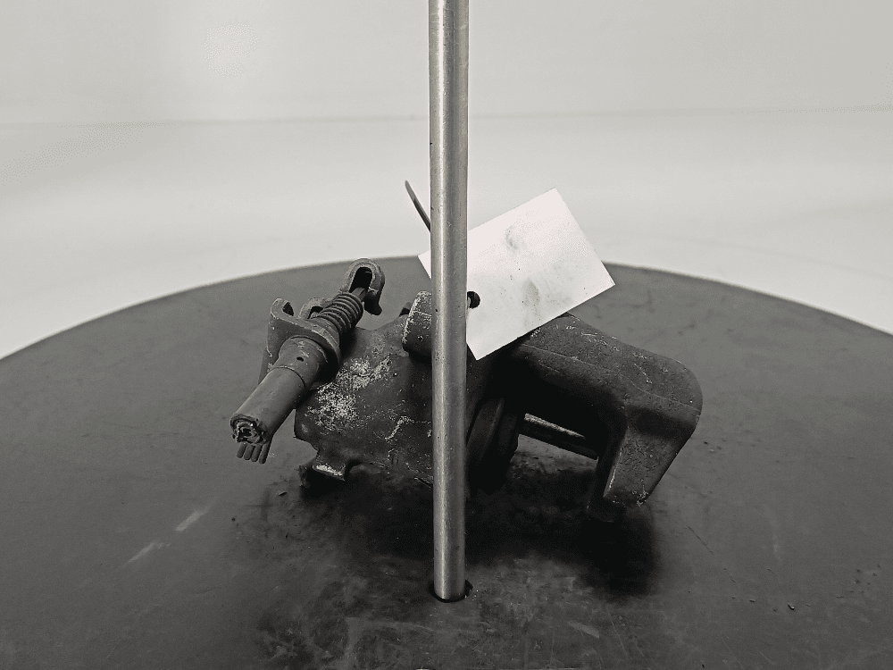 Суппорт задний правый к Opel Astra G (98-04)