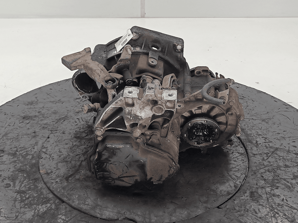 КПП механическая (МКПП) к Volkswagen Golf 5 (03-09)