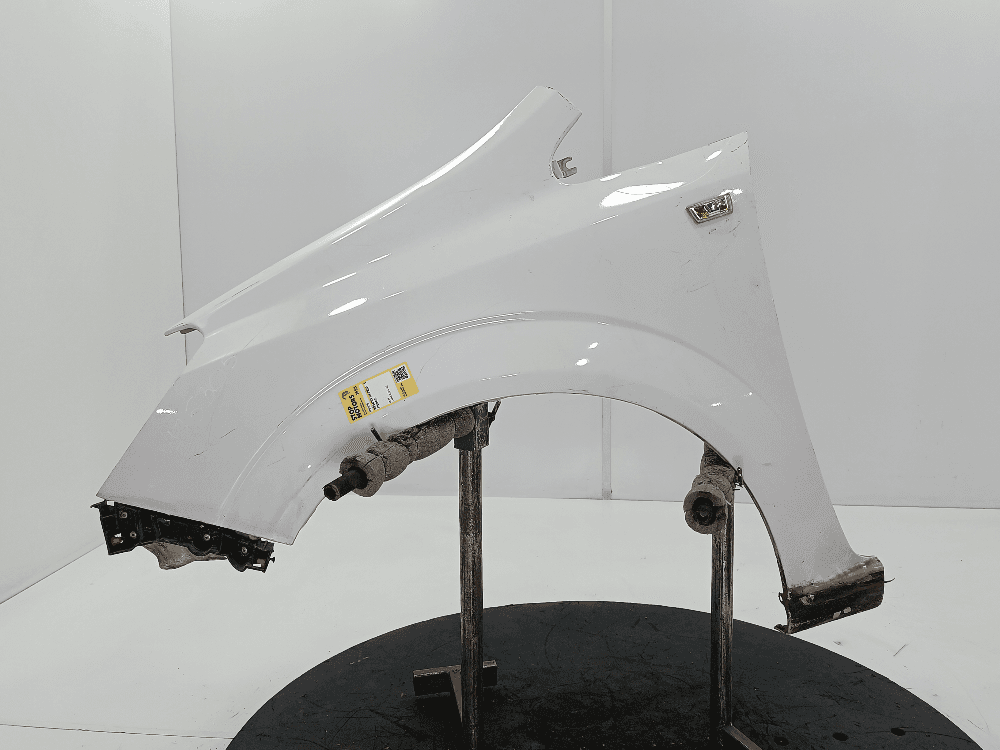 Крыло переднее левое к Opel Zafira B (05-10)