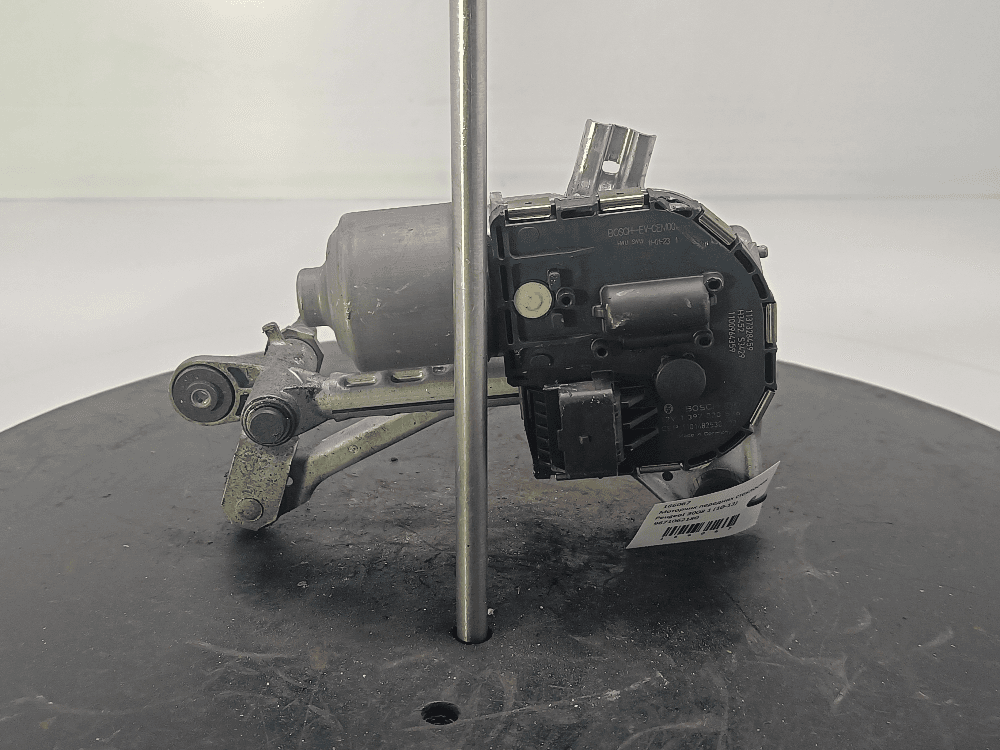 Моторчик передних стеклоочистителей (дворников) к Peugeot 3008 1 (10-13)